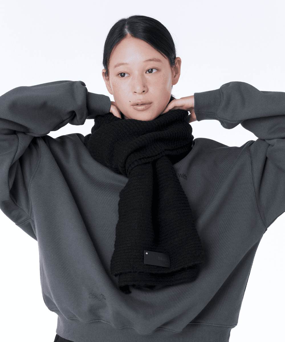 Patch knit muffler BLACK