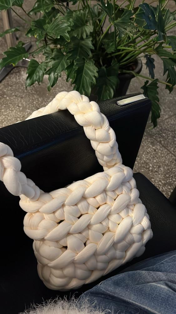 [세일 - 원가로 판매] cloud bag