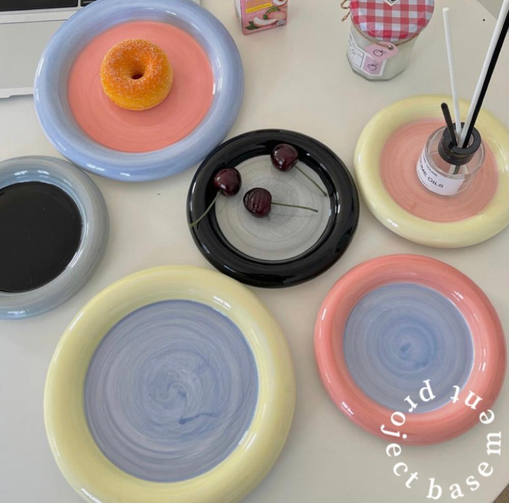 피비씨비 크림 컬러풀 세라믹 접시 트레이