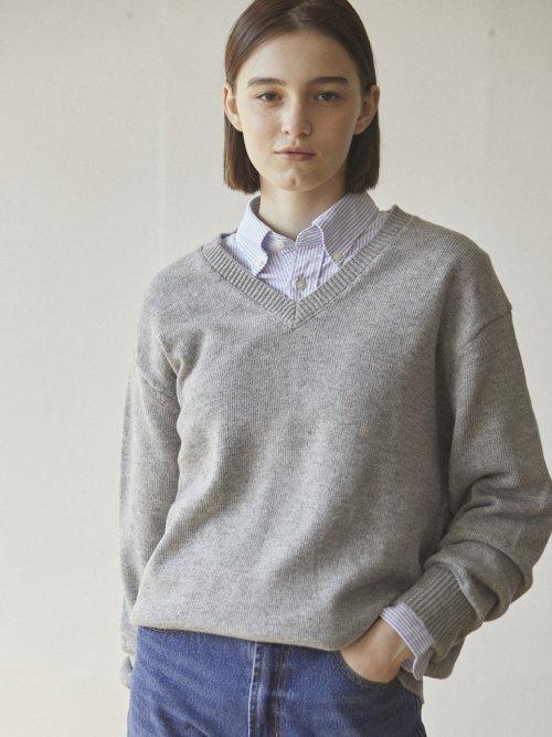 우먼 free 베이직 브이넥 니트 - 그레이