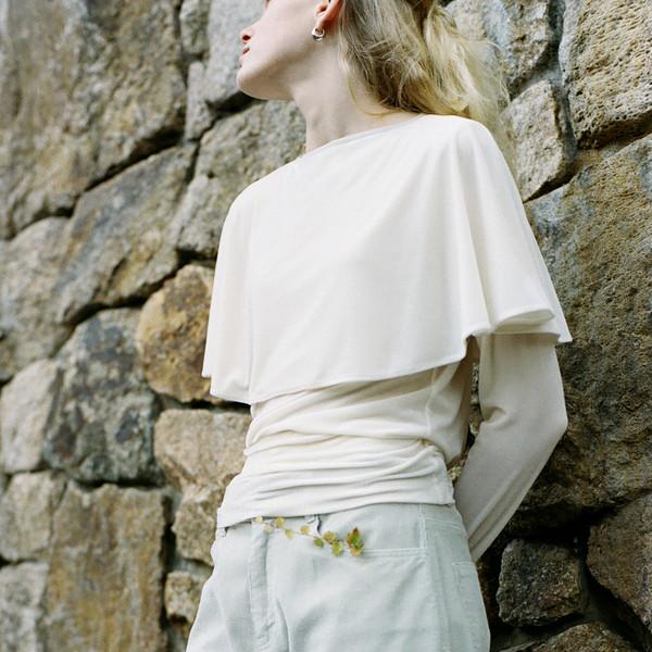 Velvet jersey cape t-shirt (ivory / gray / black / khaki) [11월 21일 순차 배송]