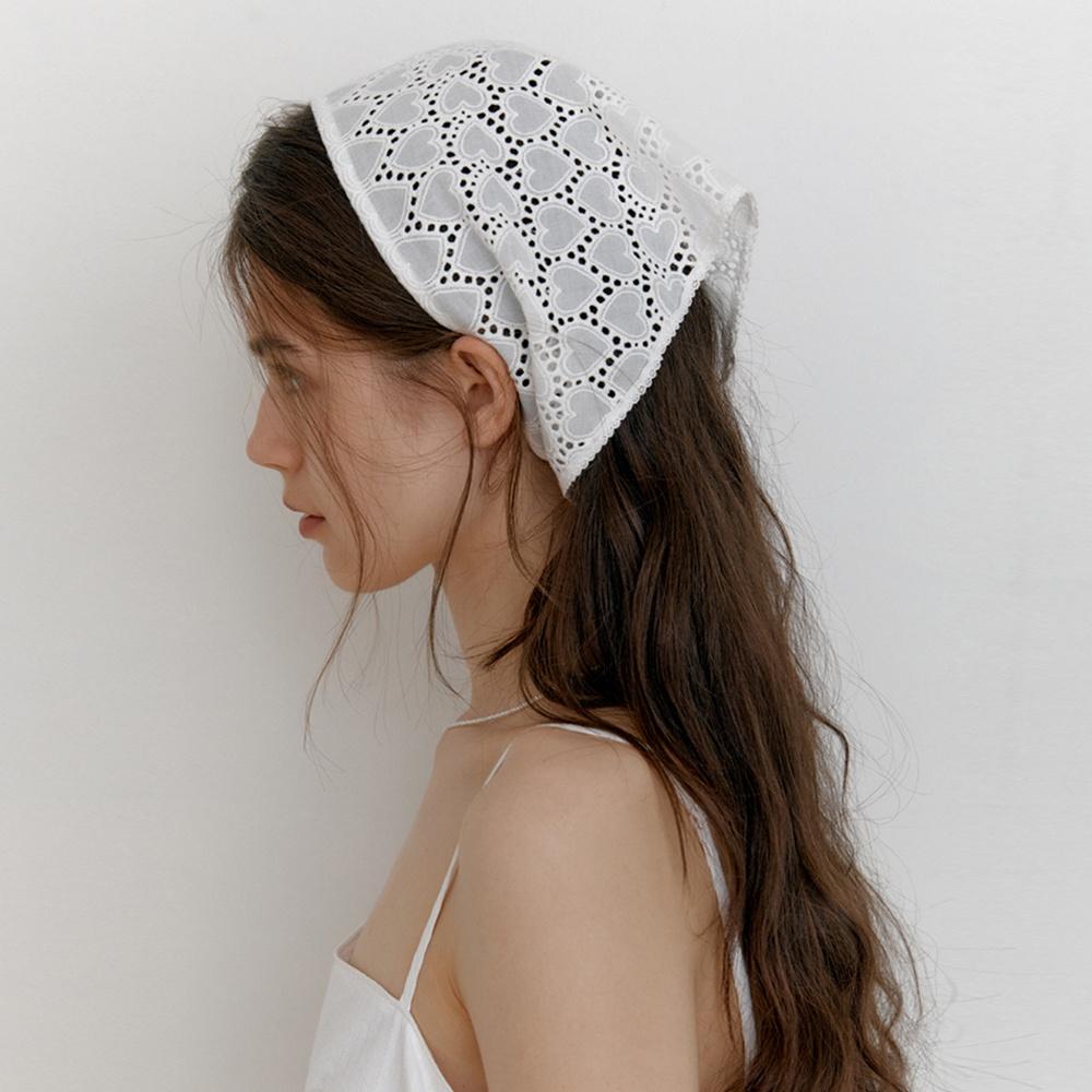 (5th Restock)Heart lace bandana. White