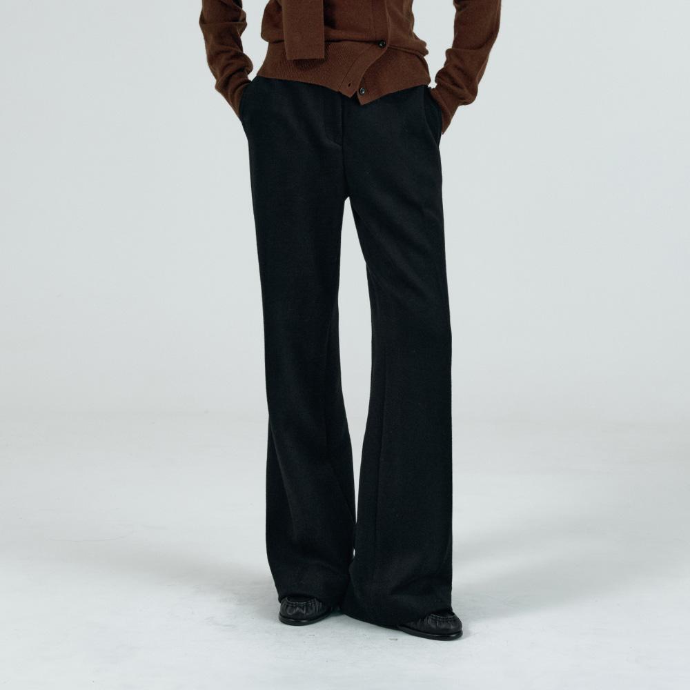 SIPT7181 실키 클린 부츠 컷 슬랙스_Black