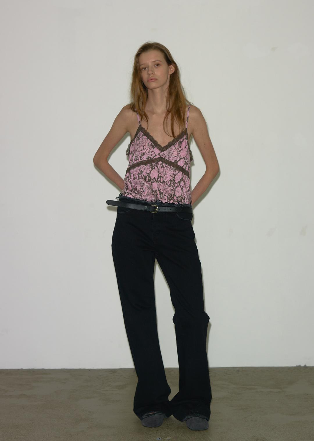 RAW EDGE JEANS BLACK