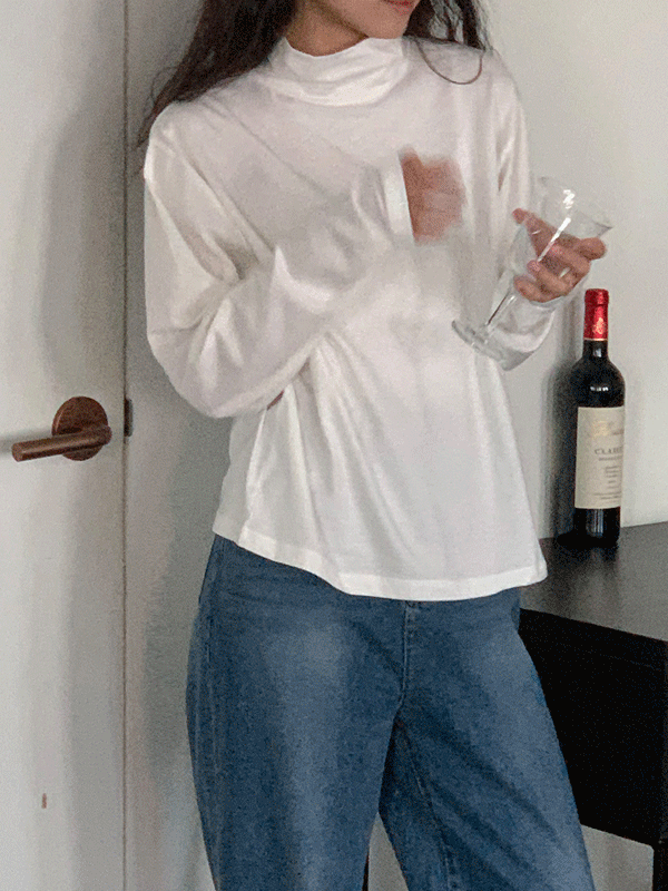 모달 루즈 폴라 티셔츠