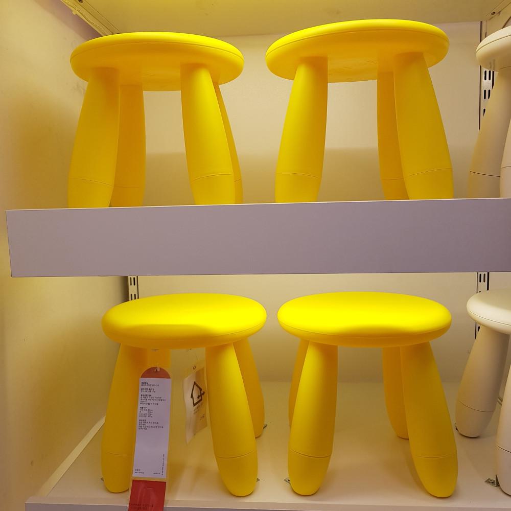 이케아 MAMMUT 맘무트 어린이스툴 화이트301.766.44,옐로903.823.25,다크라일락503.823.27