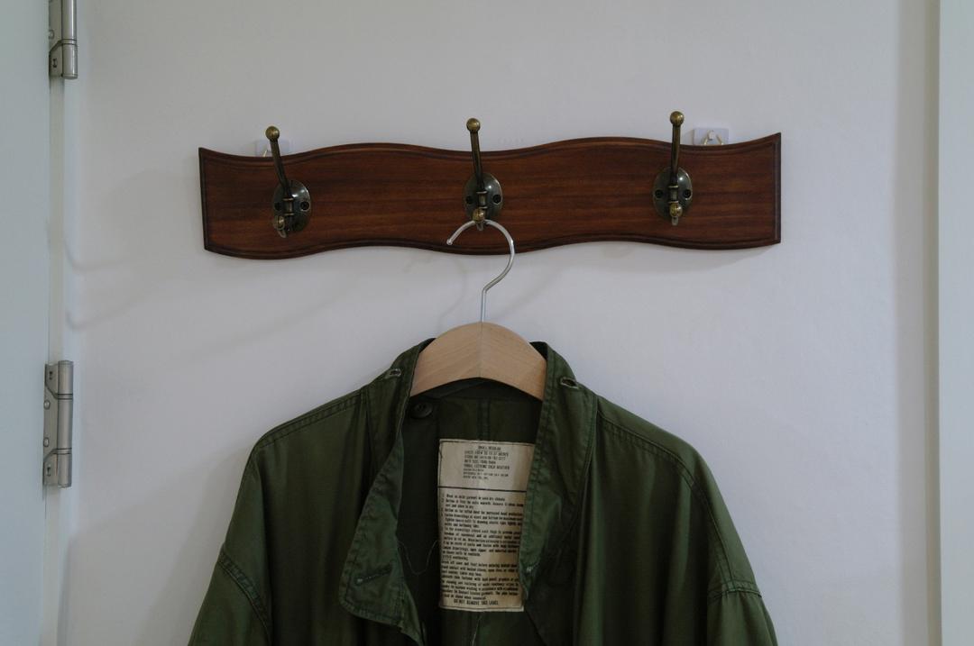 WAVE COATRACK