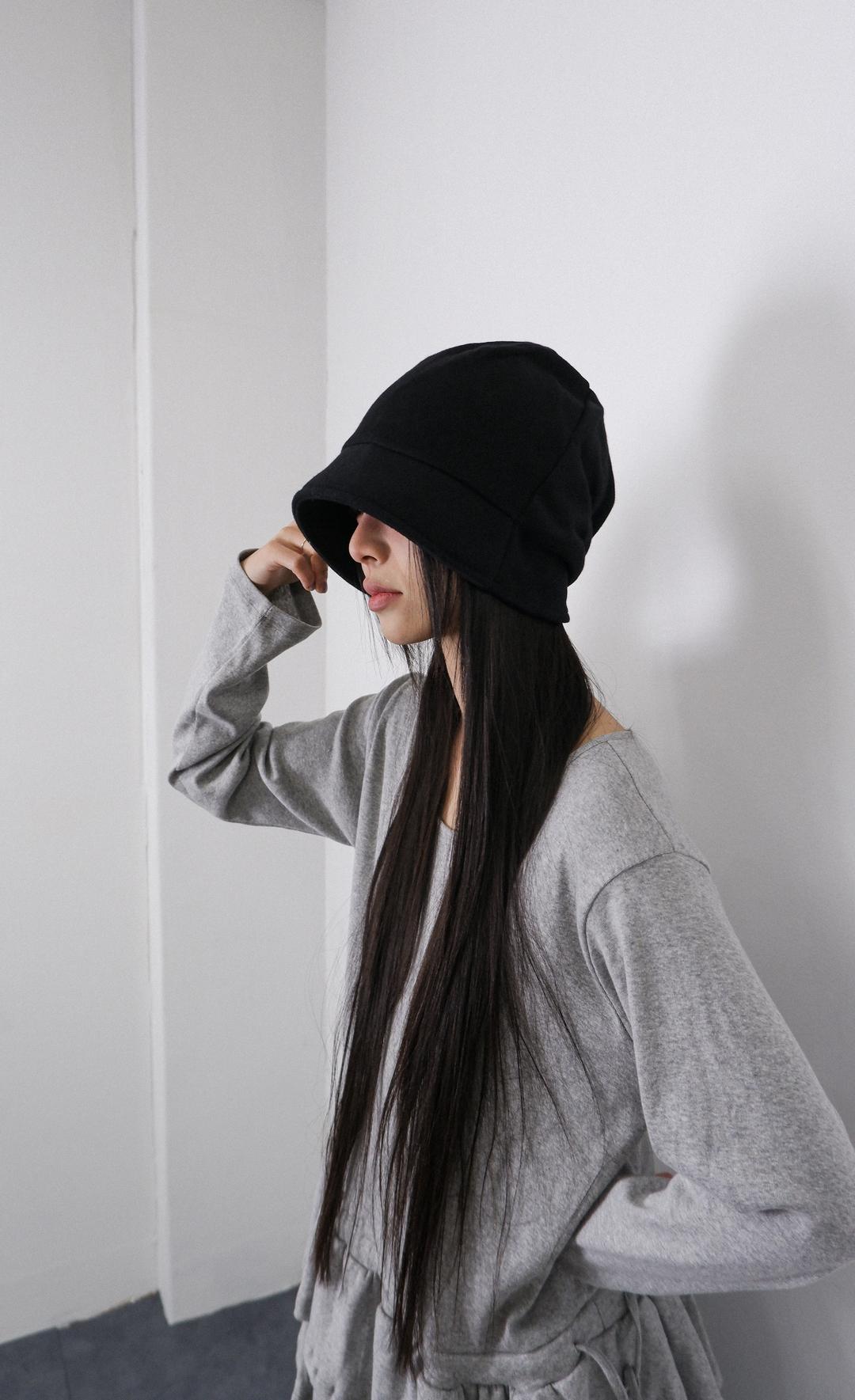 Deep shirring hat