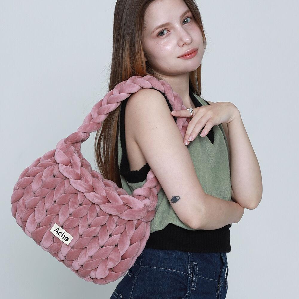 벨벳 니티드 퐁퐁 숄더백_딥핑크