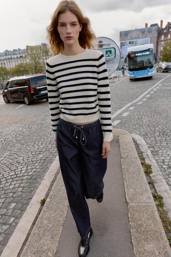 스트라이프 니트 스웨터