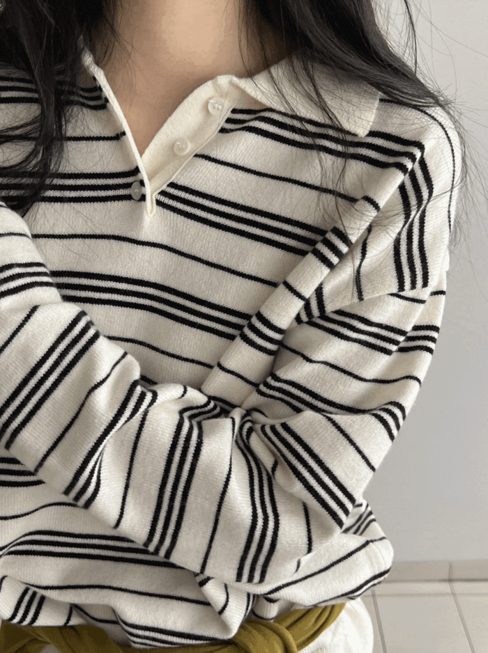 [주문폭주] 마크 스트라이프 카라 니트