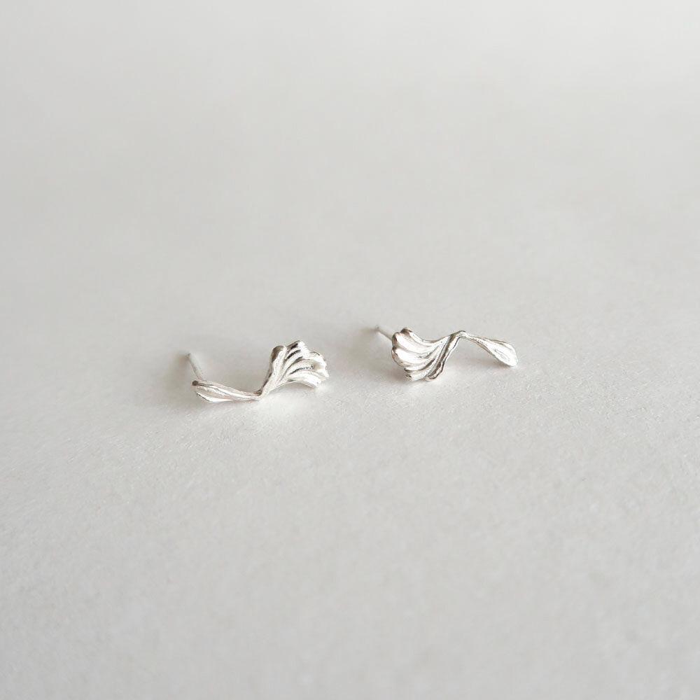 Unbalance wave earring [silver/gold]