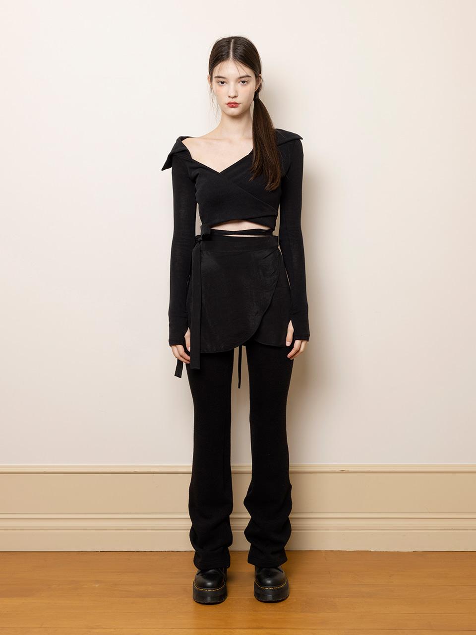 [9월 29일 예약배송] Jenny wrap tshirt (Black)