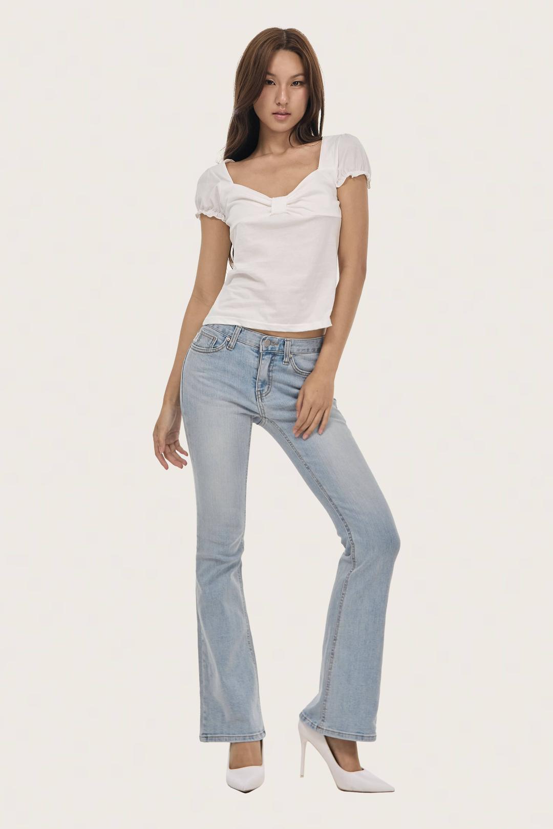 Ribbon letter top, White