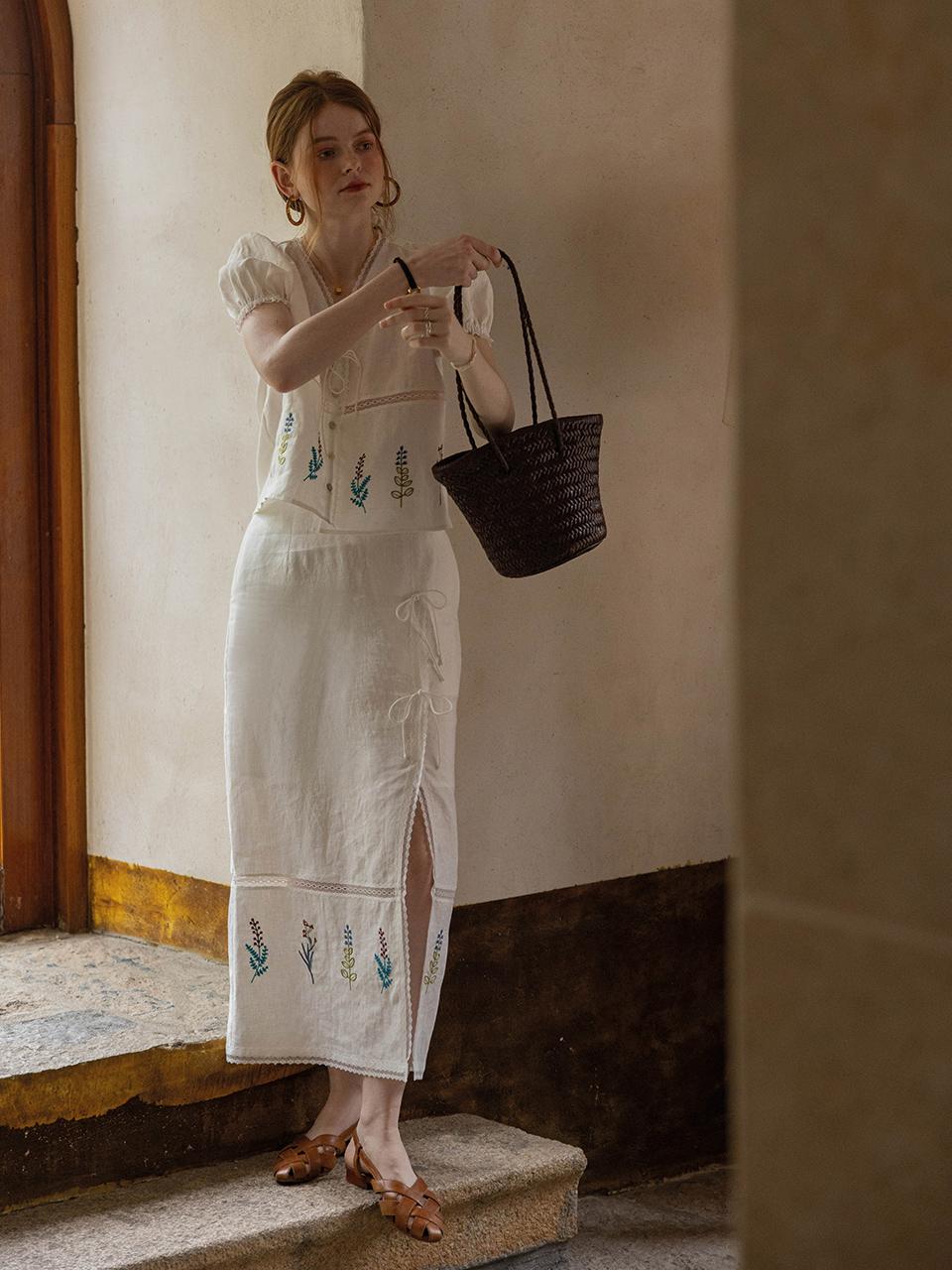 데일리아트 7/17예약배송_DA_Embroidery pattern lace skirt DA_Embroidery pattern lace skirt