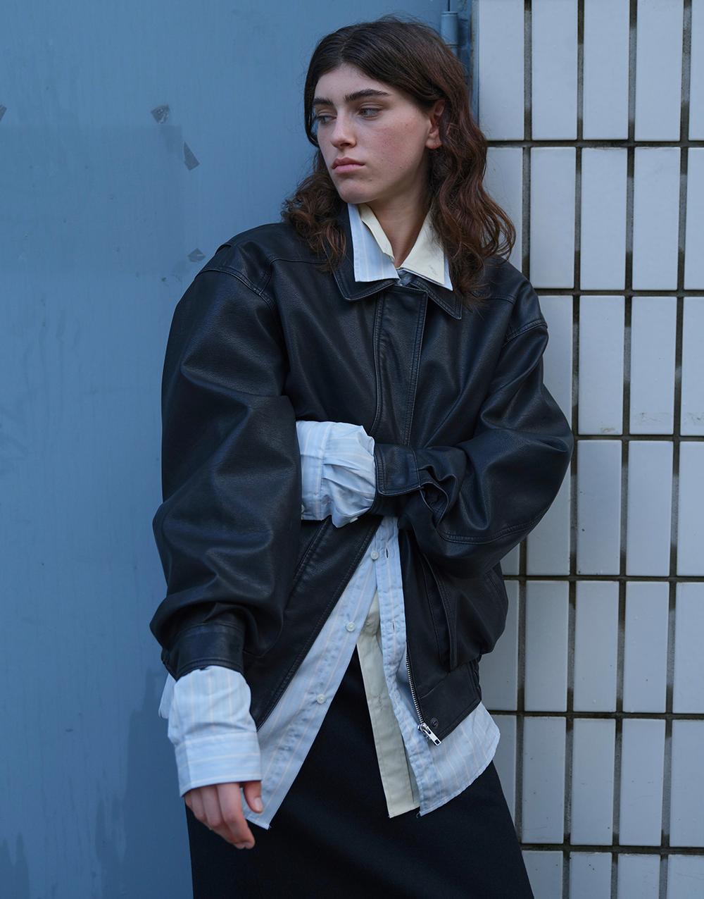 24FW FAUX LEATHER BOMBER / BLACK