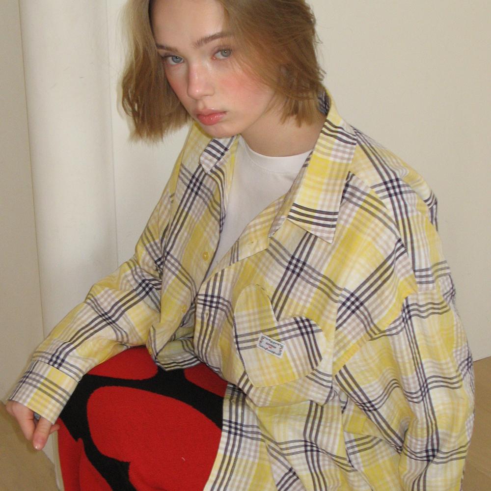 CHECK STITCH HEART POCKET OVER FIT SHIRT YELLOW