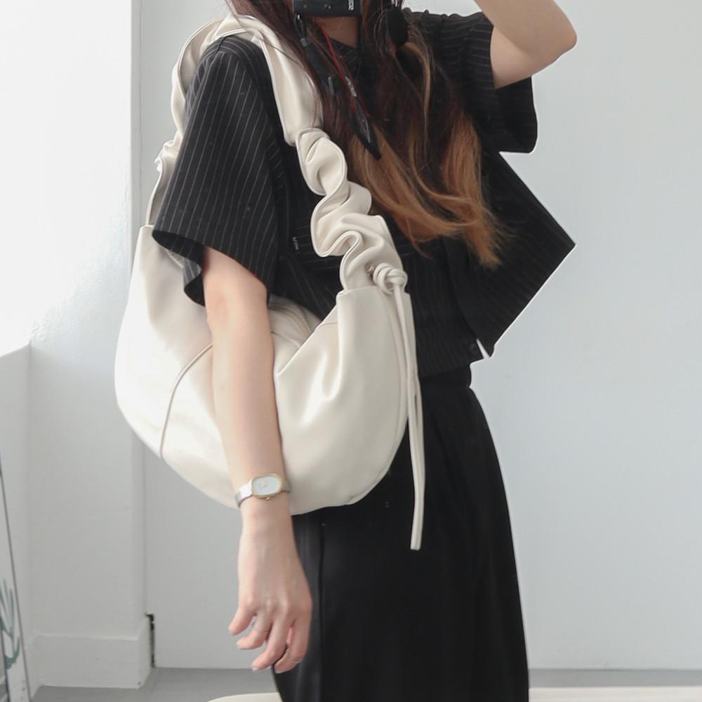 휘뚜루마뚜루 보부상 가방 하프문 숄더백 3color