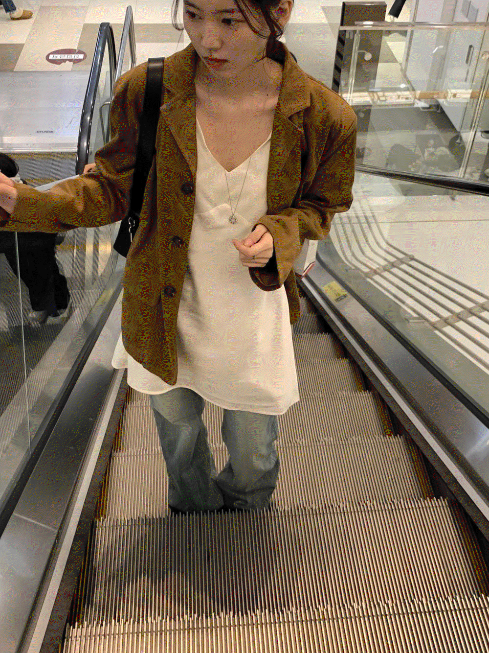 네임리 무비 스웨이드 자켓