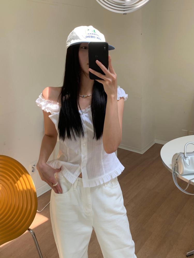 여성 로코 프릴 레이스 셔링 나시 블라우스 오프숄더 슬림핏 발레코어 긱시크 2color