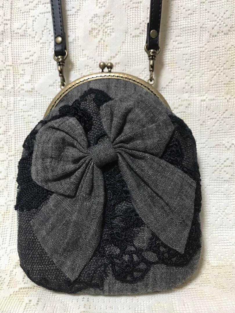 本日限りお値下げ‼️がま口ミニショルダーバック(レースリボンコラージュ)