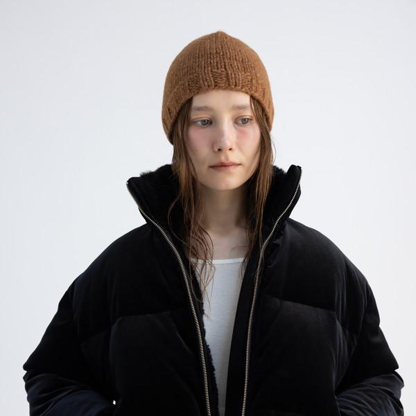 Velvet down jumper (black)