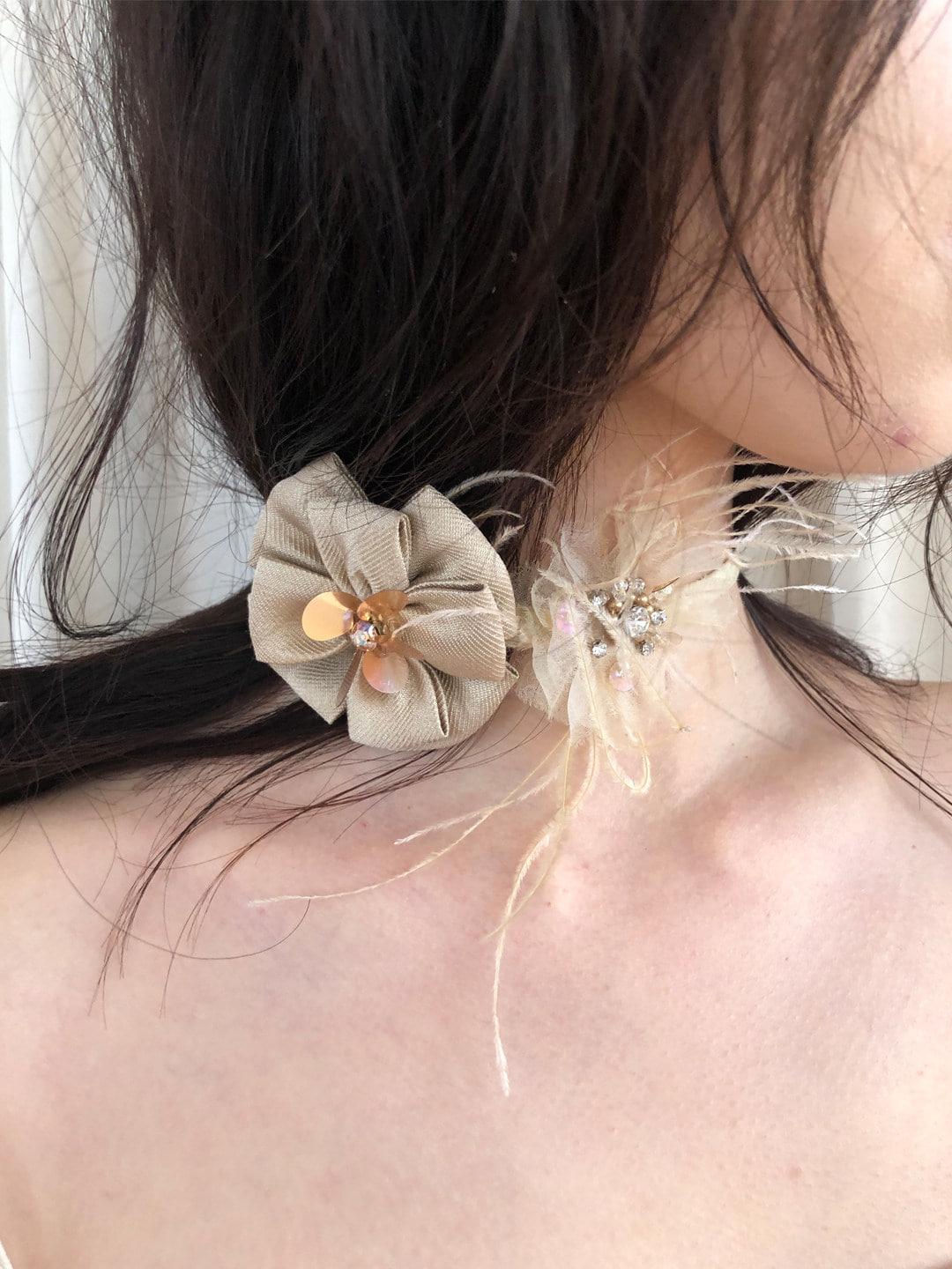 Dorydory Beaded Floral Choker