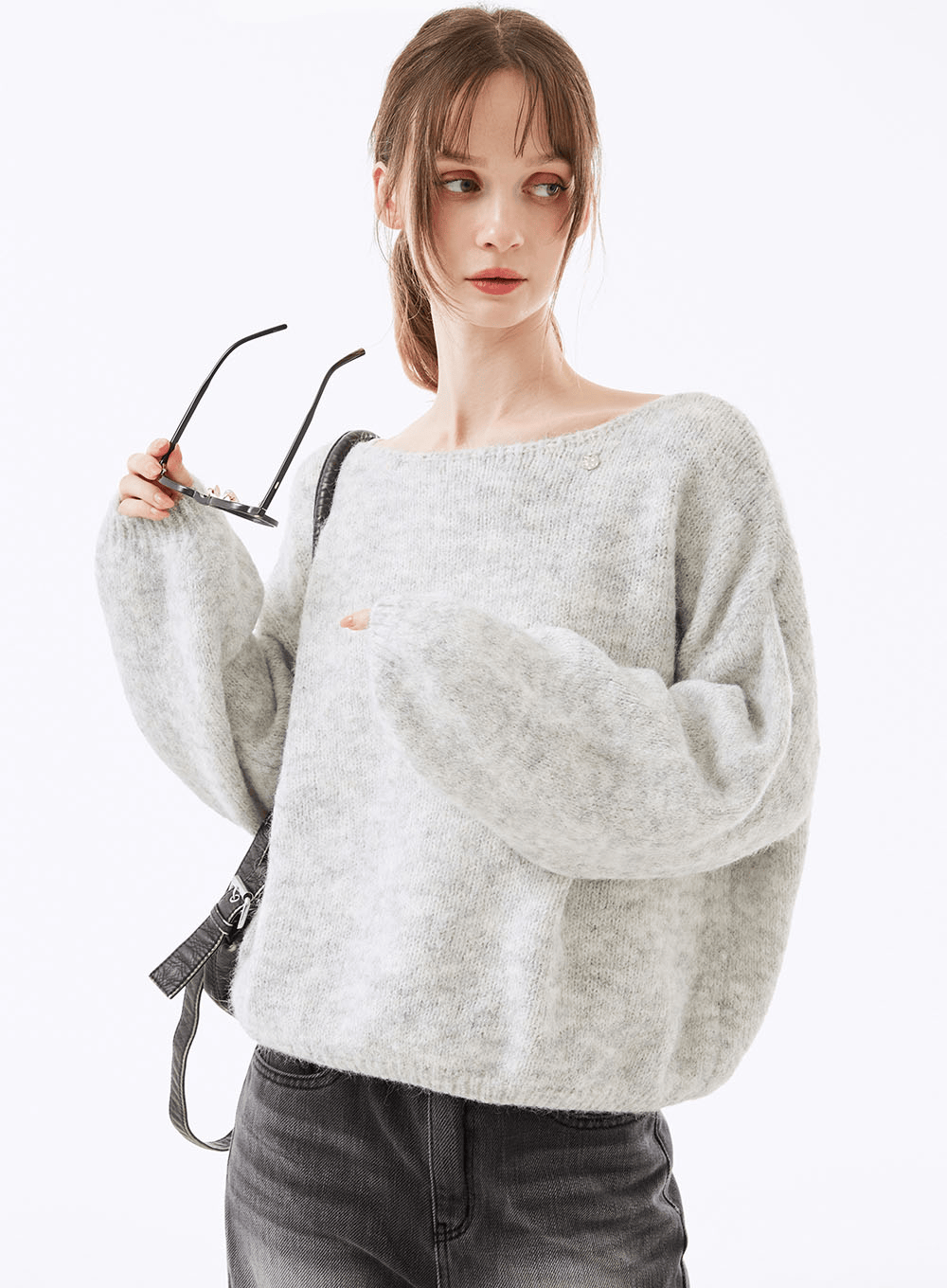 트림핏 울 루즈핏 니트 (울 50%)