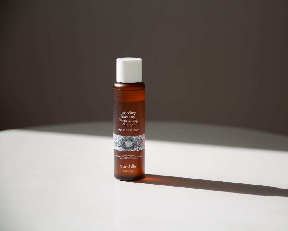 그란디디에 다즐링홍차 브라이트닝 에센스 146ml