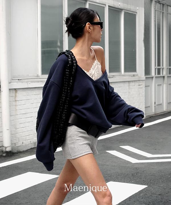 매니크 [🌿봄신상/MNQ] 브루나 오버핏 코튼 딥브이넥 맨투맨