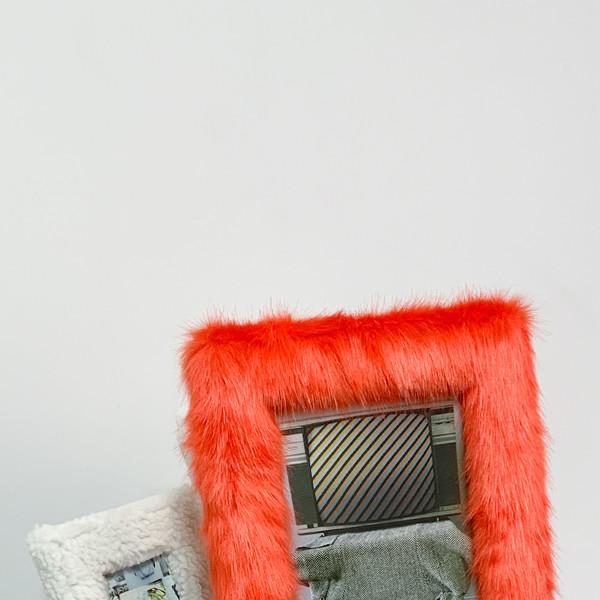 [FUR FRAME] ORANGE FUR FRAME