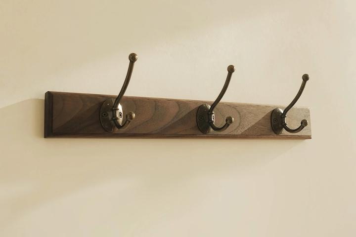 Chester 빈티지 월넛 우드 원목 코트랙 벽걸이 행거 가방걸이