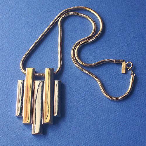 avon modern necklace