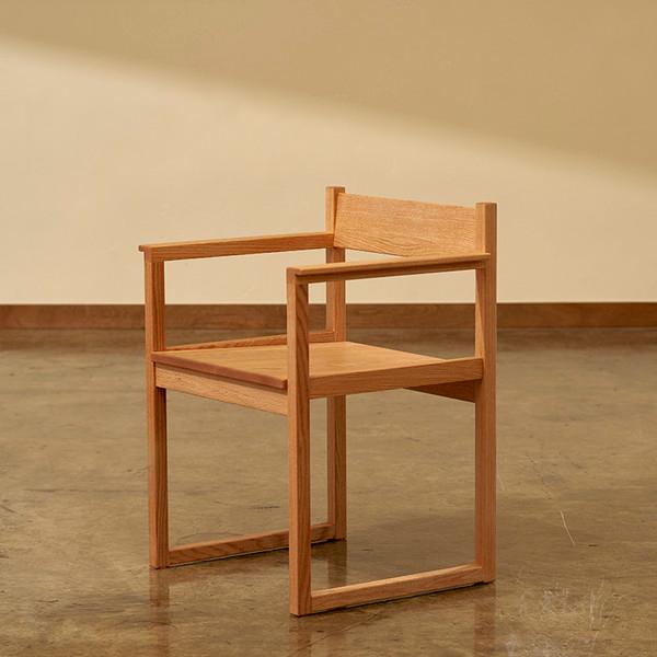 F-chair