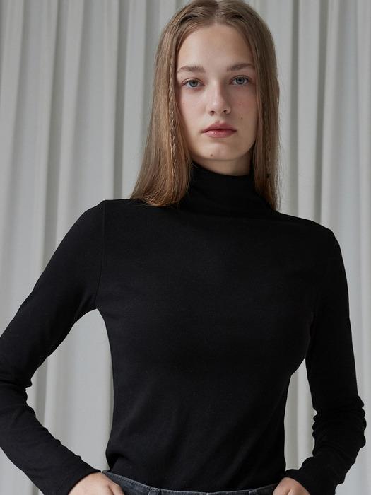 슬림 핏 터틀넥 블랙 iuw1369