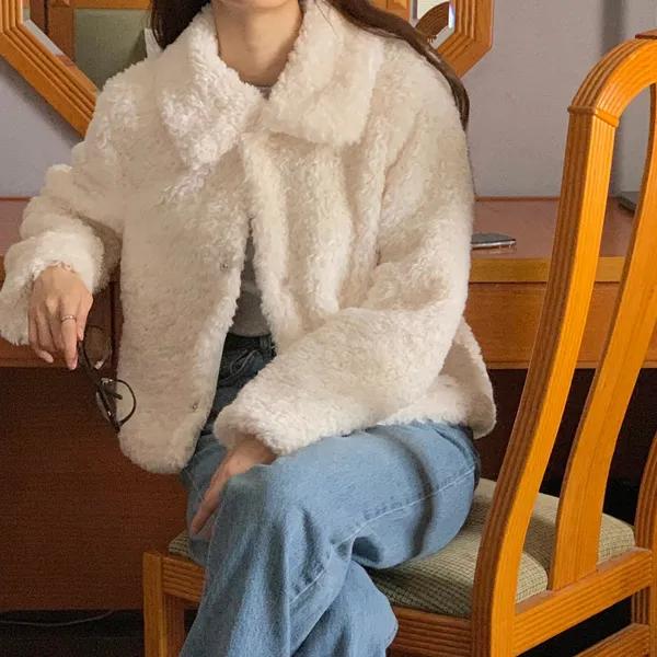 뽀글큐티 플립 카라 뽀글이 양털퍼 숏 자켓