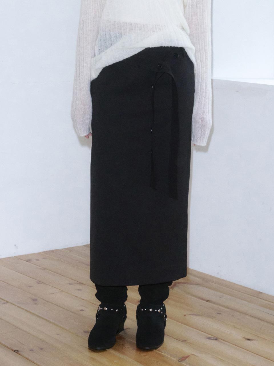 [Kijun X KHIHO] Sienna Stud Mid Boots Black