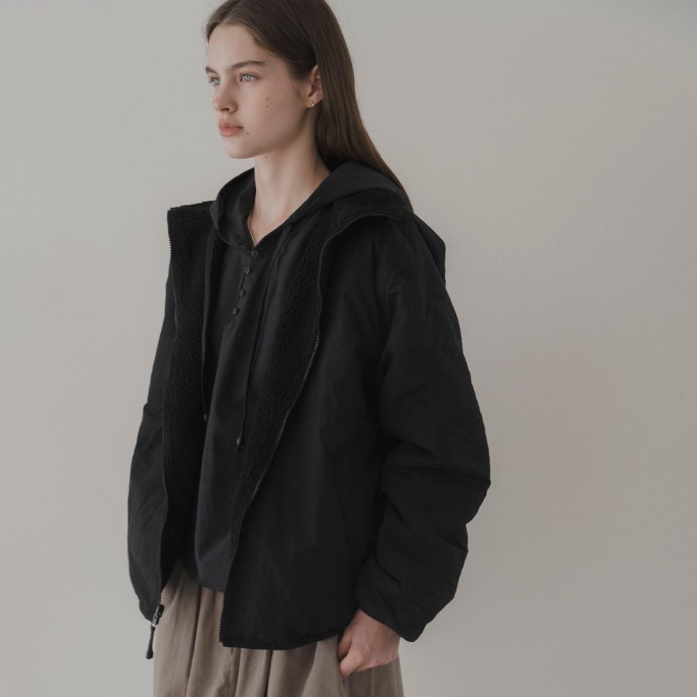 Snowy reversible jumper (black)