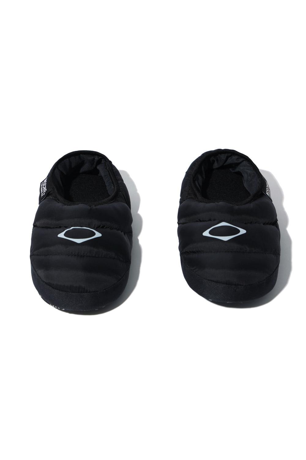 RHOMBUS PADDED ROOM SLIPPERS_BLACK