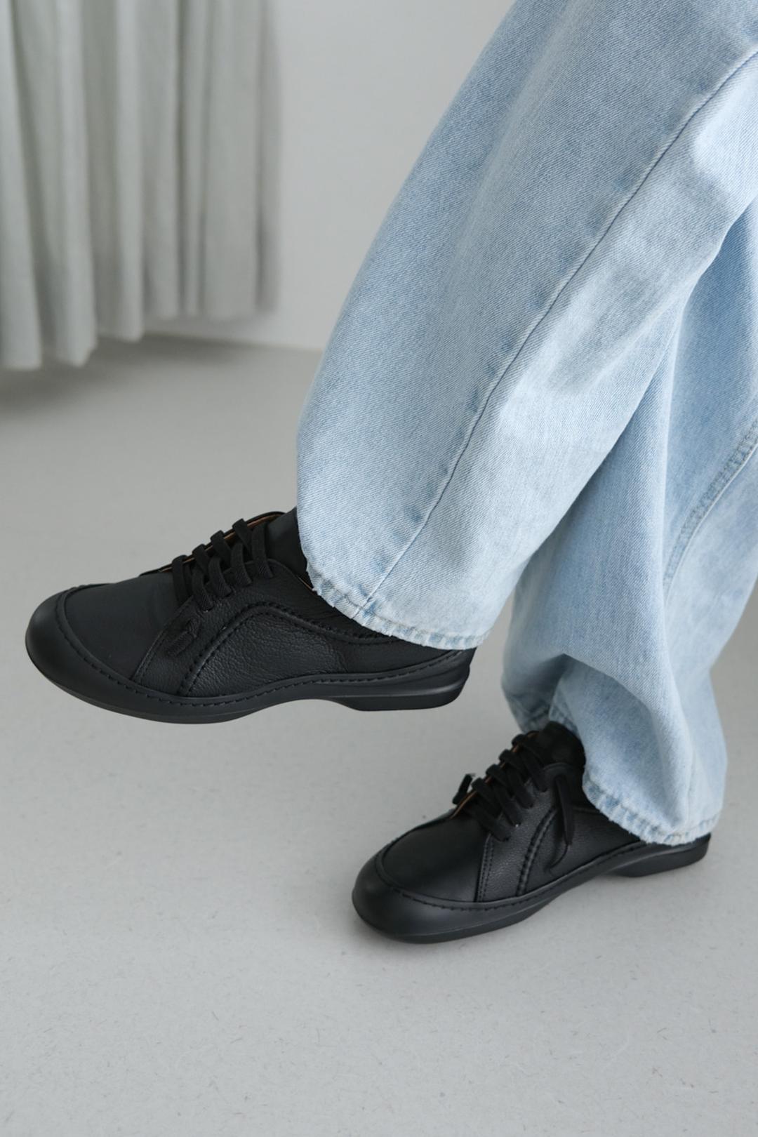 Comfort leather loafer sneakers