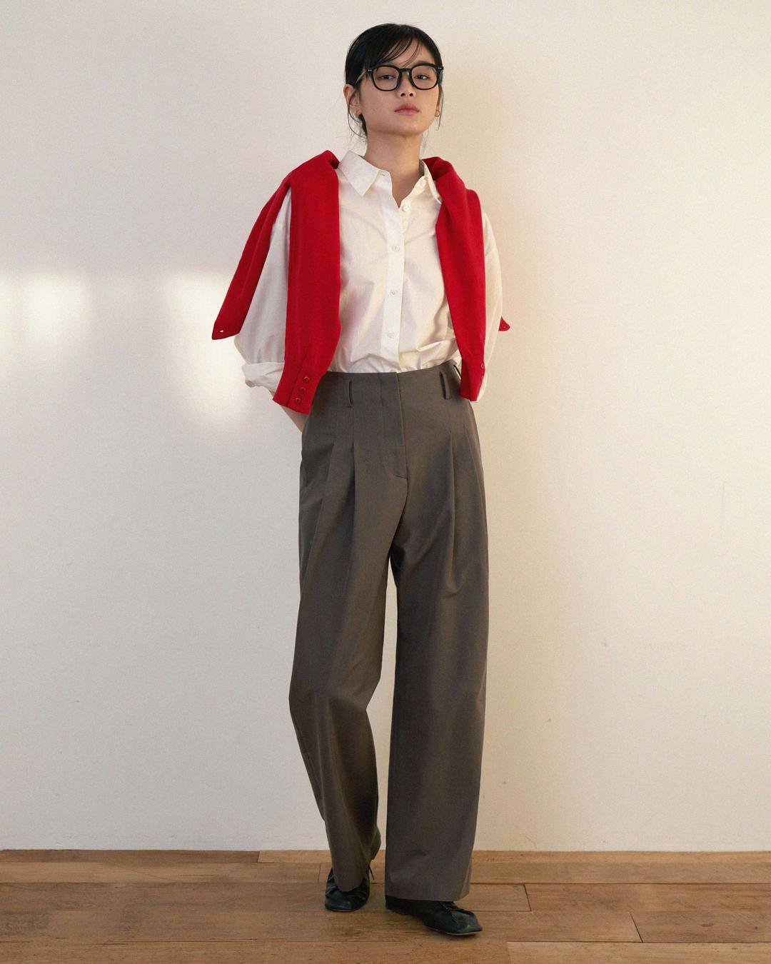 3/13 15:00 출시예정 Veda tucked pants - charcoal