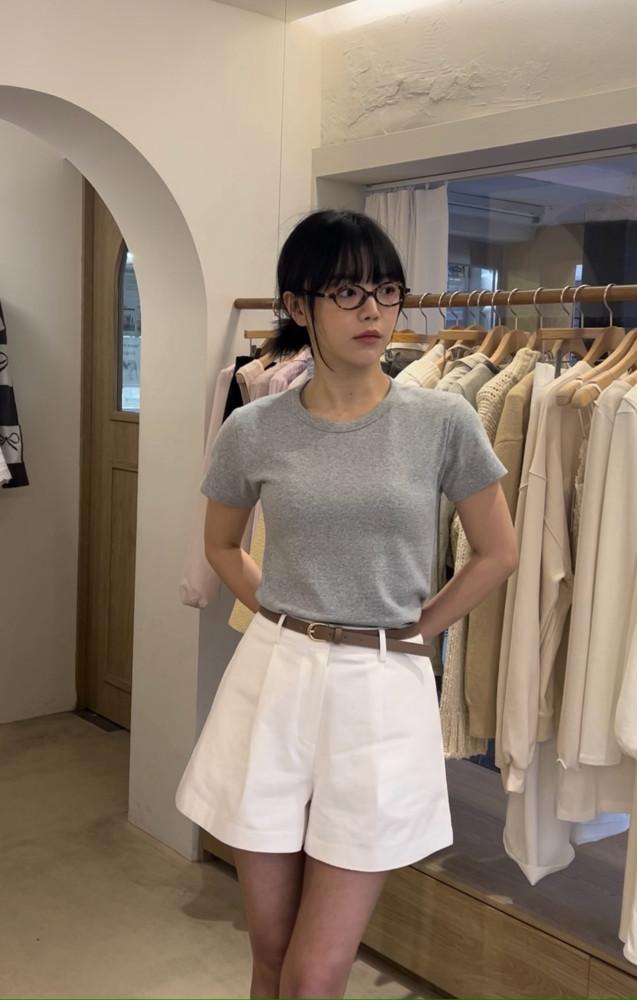 베이직 라운드 반팔 티셔츠