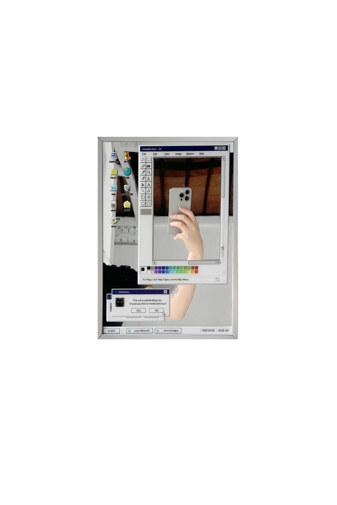 web poster mirror