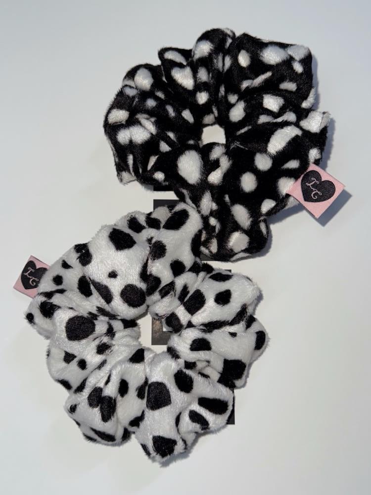 (pre-order) spotted scrunchy