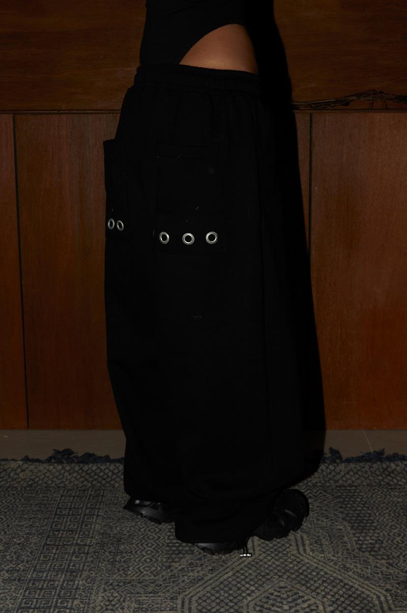 JAMES BACK POCKET EYELET SWEAT