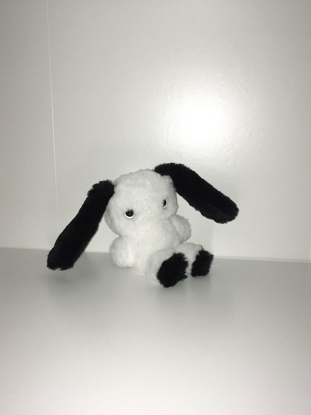 016 Yuu White with Black ears 13cm