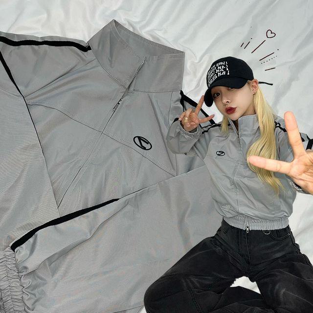 [당일] Two-way scotch line zip-up