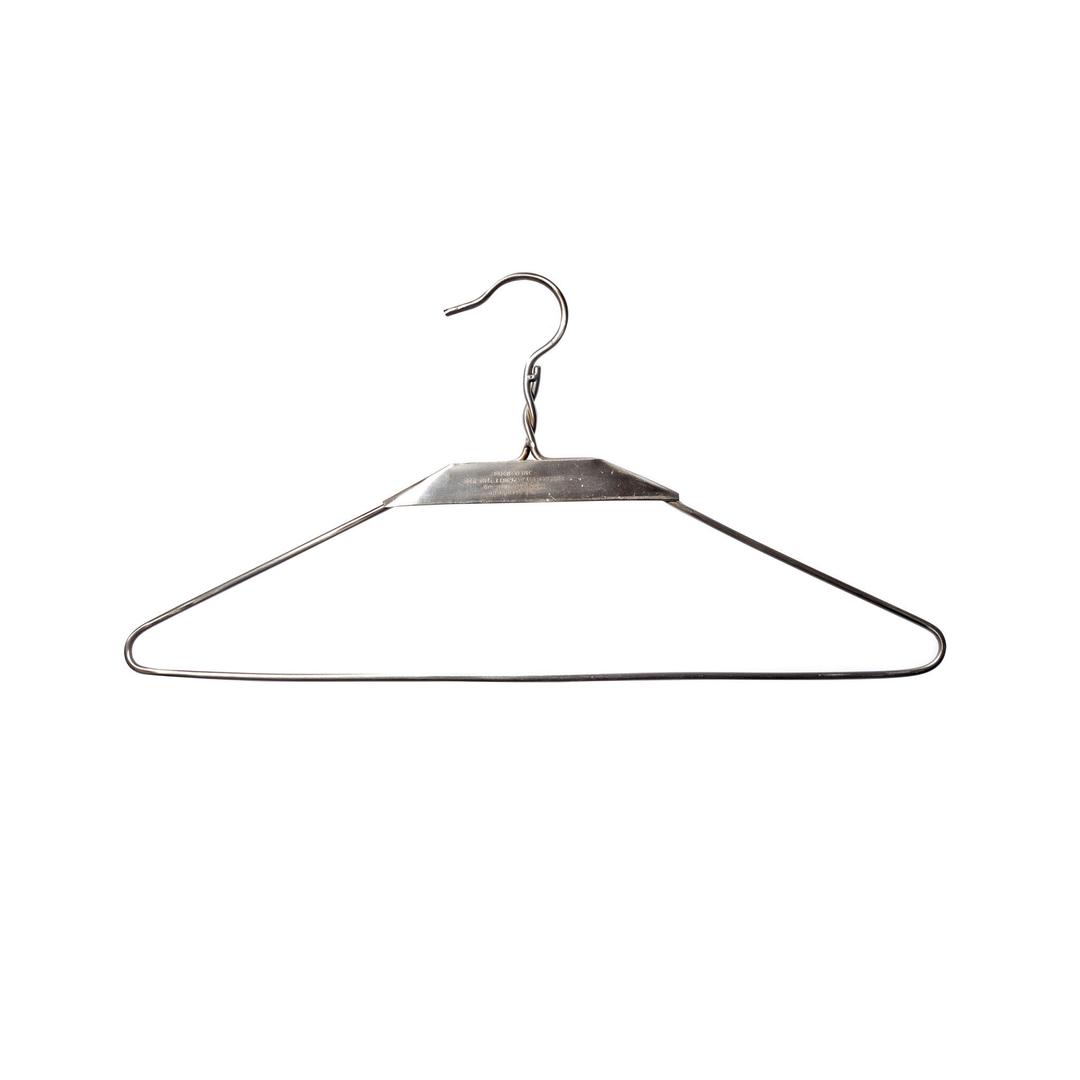 107066 WIRE HANGER