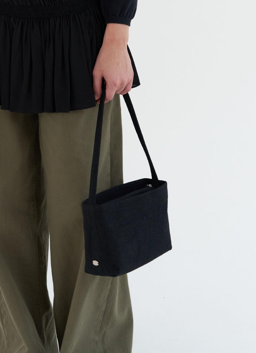 25FW SQUARE BAG / BLACK