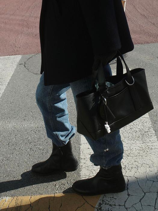 [20일 순차출고] BOAT bag - Black ( Hard Leather ver.)